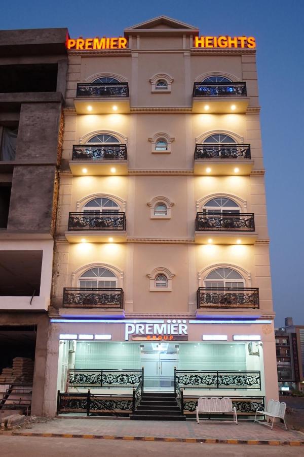 Premier Heights Jhelum Hotel Bagian luar foto