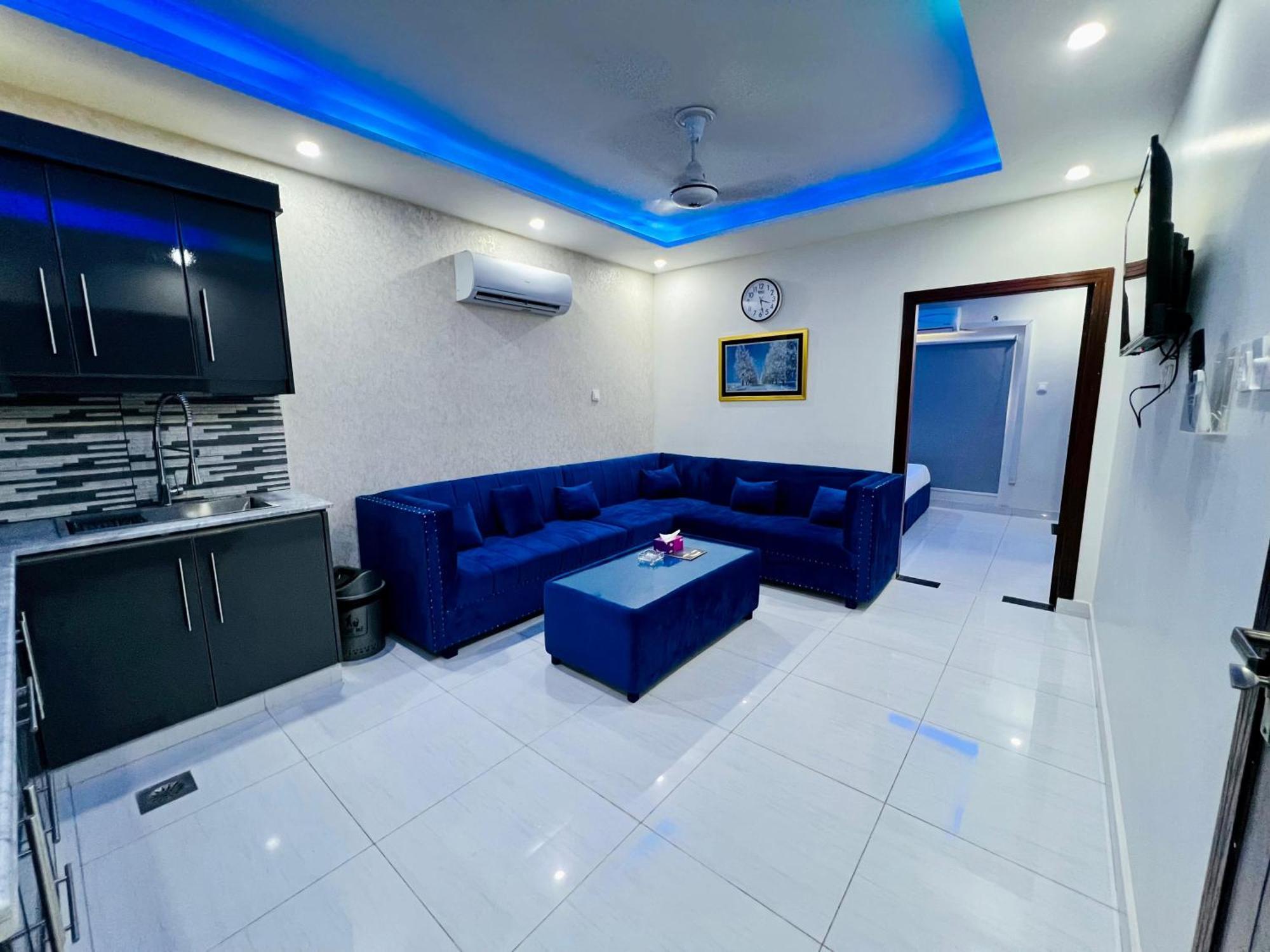 Premier Heights Jhelum Hotel Bagian luar foto